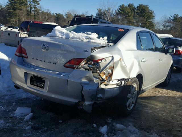 4T1BK36B17U216791 - 2007 TOYOTA AVALON XL SILVER photo 4