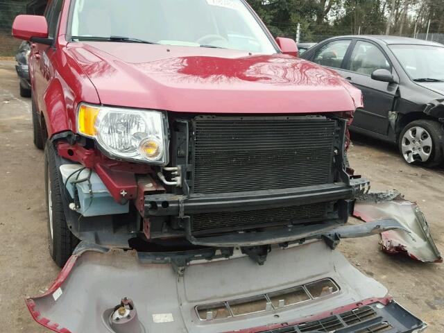 1FMCU0E72BKC24798 - 2011 FORD ESCAPE LIM RED photo 9