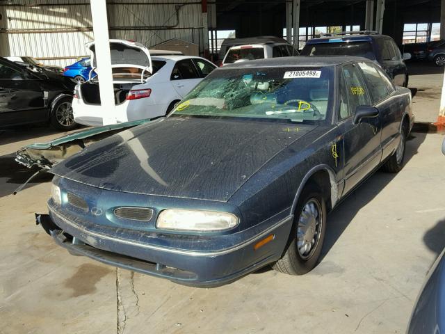 1G3HN52K0W4858487 - 1998 OLDSMOBILE 88 BASE GREEN photo 2