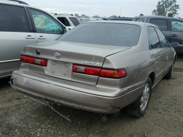 JT2BF22K8X0216392 - 1999 TOYOTA CAMRY LE TAN photo 4