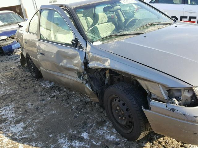 4T1BG22K6VU090345 - 1997 TOYOTA CAMRY CE SILVER photo 9