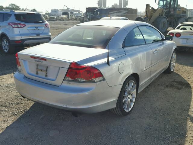 YV1MC682X6J001171 - 2006 VOLVO C70 T5 SILVER photo 4