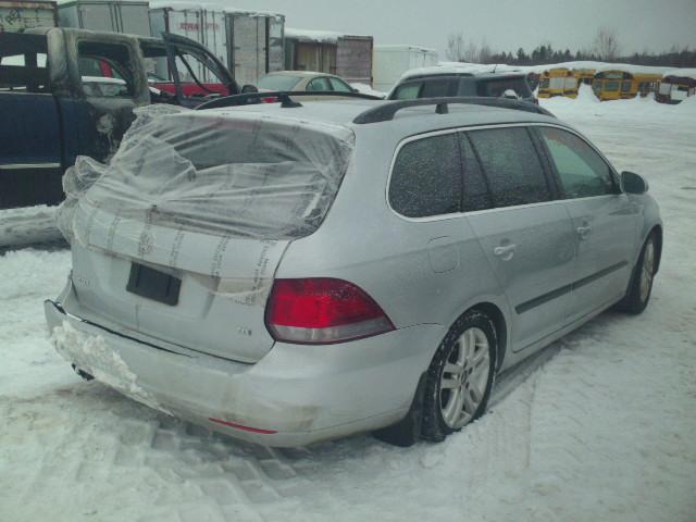 3VWTL7AJ6AM615247 - 2010 VOLKSWAGEN JETTA TDI SILVER photo 4