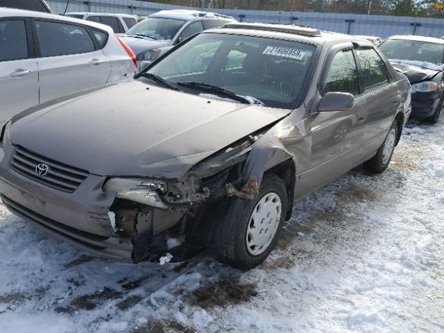 4T1BG22K4XU566885 - 1999 TOYOTA CAMRY CE BEIGE photo 2