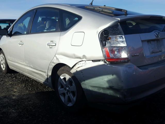 JTDKB20U357055574 - 2005 TOYOTA PRIUS SILVER photo 9