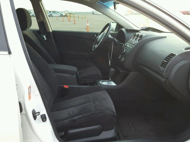 1N4AL21E68N558232 - 2008 NISSAN ALTIMA 2.5 WHITE photo 5