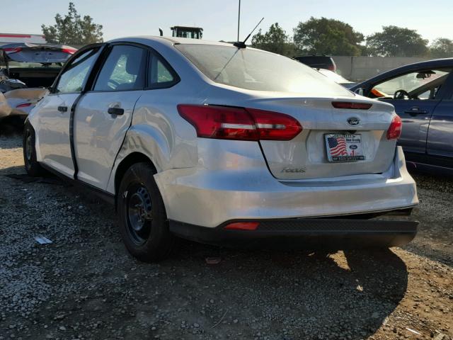 1FADP3E24HL348201 - 2017 FORD FOCUS S SILVER photo 3