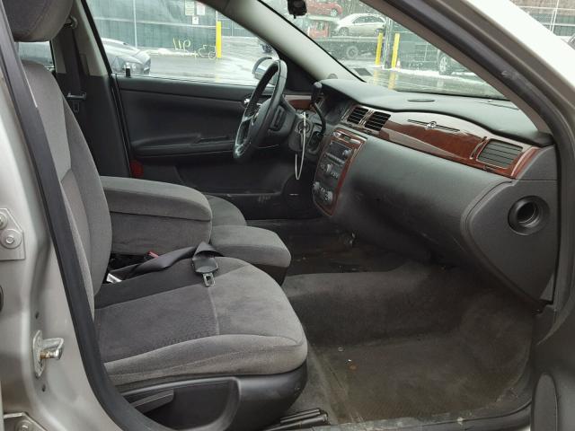 2G1WC583689198736 - 2008 CHEVROLET IMPALA LT SILVER photo 5