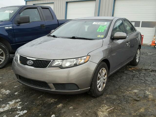 KNAFU4A25B5356002 - 2011 KIA FORTE EX GRAY photo 2