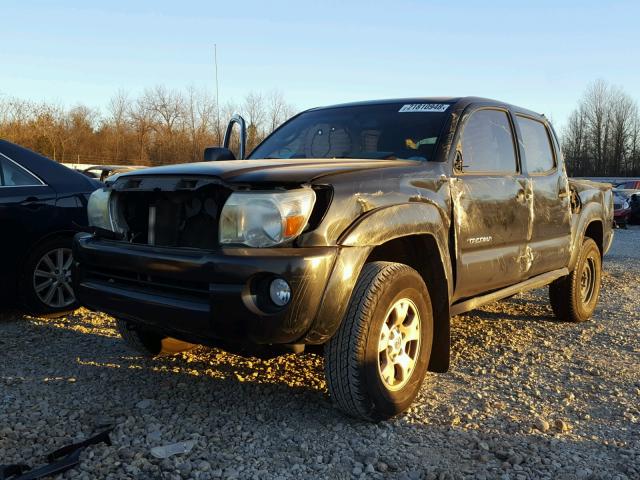 3TMJU62N29M077158 - 2009 TOYOTA TACOMA DOU BLACK photo 2