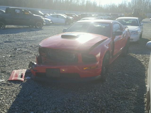 1ZVHT82H065125911 - 2006 FORD MUSTANG GT RED photo 2