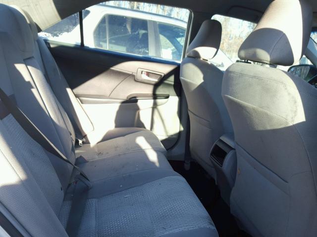 4T4BF1FK8CR205733 - 2012 TOYOTA CAMRY BASE SILVER photo 6