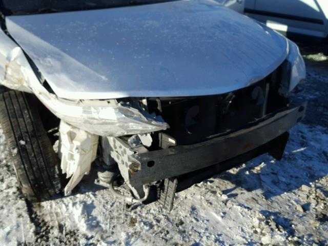 4T4BF1FK8CR205733 - 2012 TOYOTA CAMRY BASE SILVER photo 9