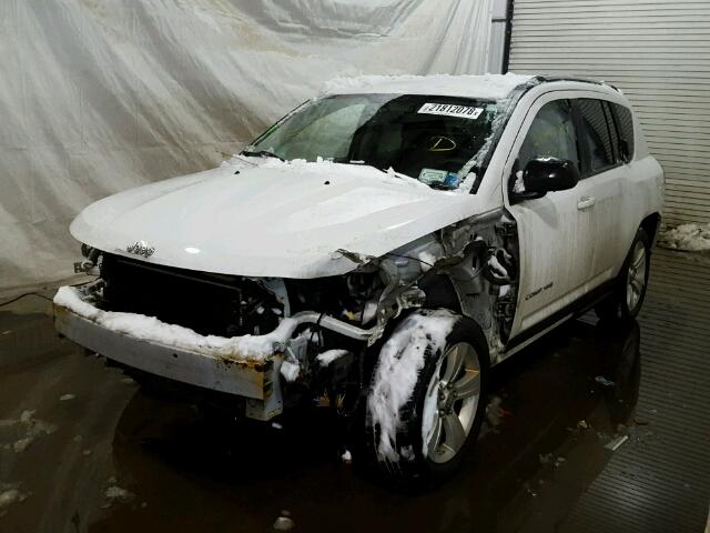 1C4NJDBB5CD588600 - 2012 JEEP COMPASS SP WHITE photo 2