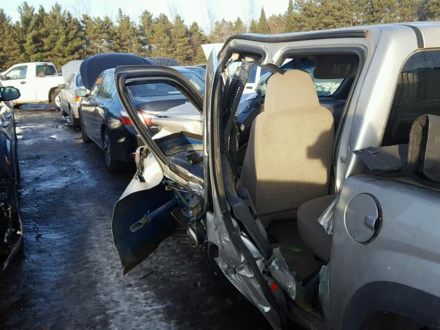 1GCDT136458102389 - 2005 CHEVROLET COLORADO SILVER photo 9