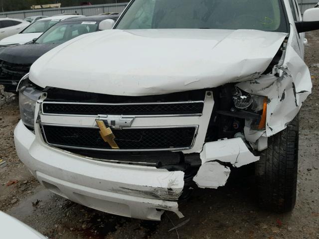 1GNSCBE02BR186327 - 2011 CHEVROLET TAHOE C150 WHITE photo 9