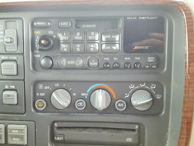 1GYEK13RXYR165720 - 2000 CADILLAC ESCALADE WHITE photo 9