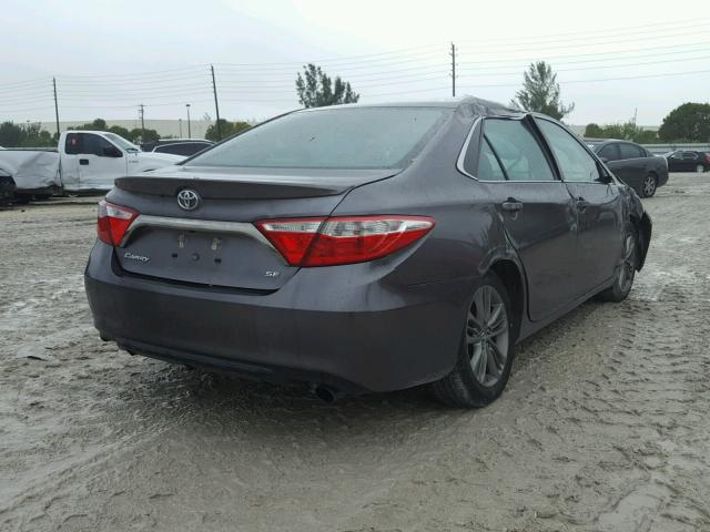 4T1BF1FK0GU536550 - 2016 TOYOTA CAMRY LE GRAY photo 4