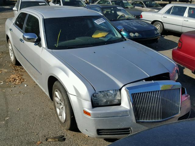 2C3KA43R98H155729 - 2008 CHRYSLER 300 LX SILVER photo 1