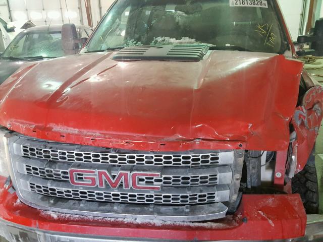 1GT423C89CF131797 - 2012 GMC SIERRA K35 RED photo 9