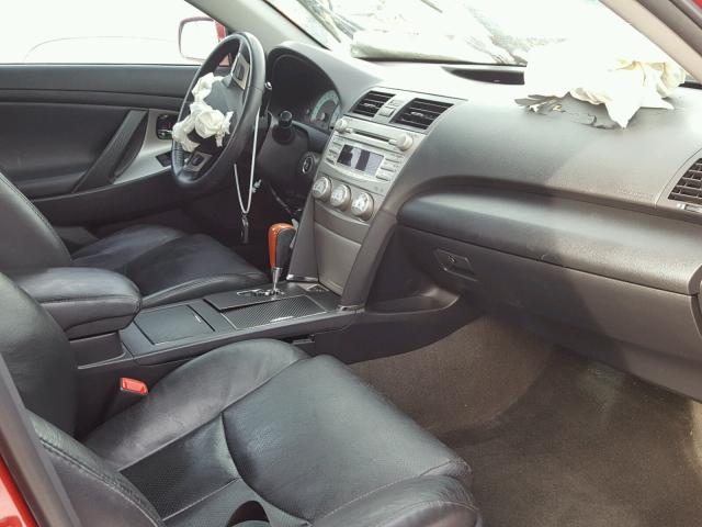 4T1BF3EK8AU062481 - 2010 TOYOTA CAMRY BASE RED photo 5