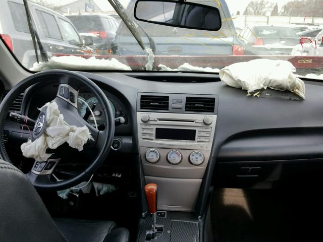 4T1BF3EK8AU062481 - 2010 TOYOTA CAMRY BASE RED photo 9