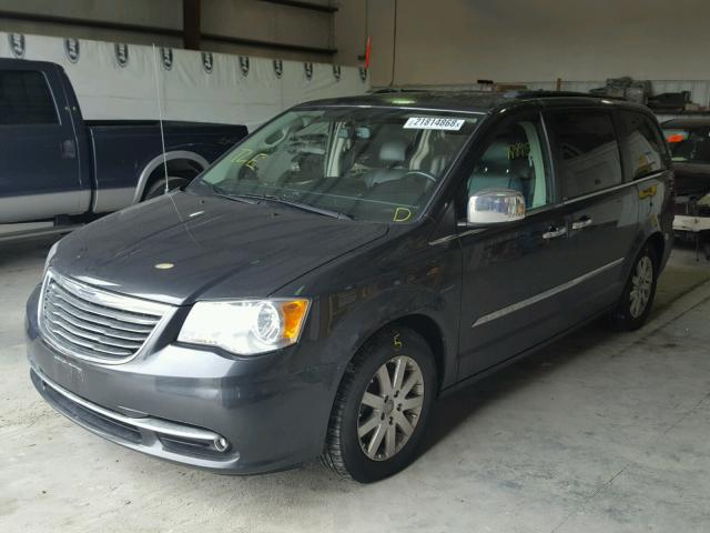 2A4RR8DG0BR799526 - 2011 CHRYSLER TOWN & COU CHARCOAL photo 2