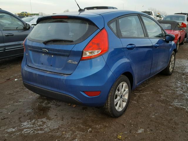 3FADP4EJ7BM171159 - 2011 FORD FIESTA SE BLUE photo 4