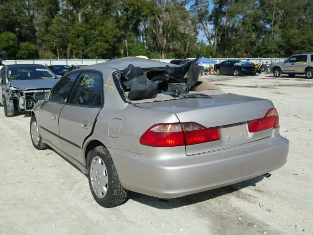 1HGCG5646WA161067 - 1998 HONDA ACCORD LX SILVER photo 3