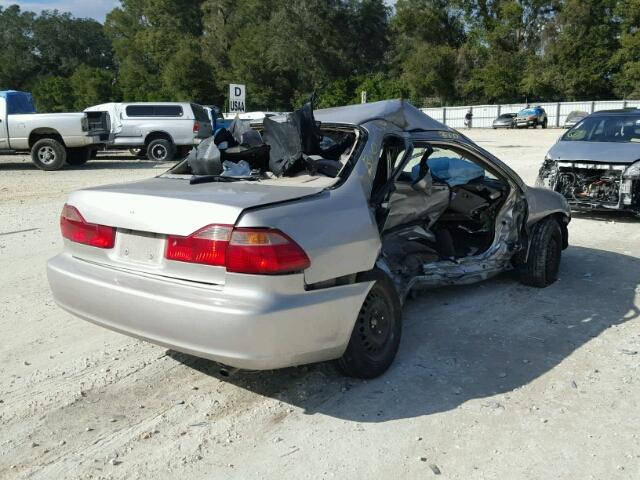 1HGCG5646WA161067 - 1998 HONDA ACCORD LX SILVER photo 4