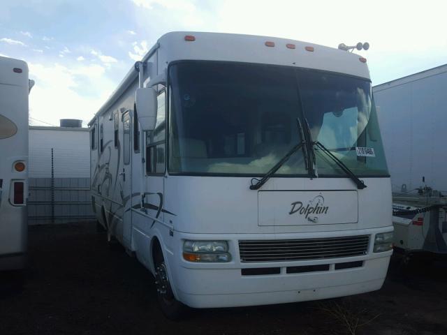 5B4MP67G043390577 - 2004 NATI MOTOR HOME WHITE photo 10