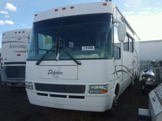 5B4MP67G043390577 - 2004 NATI MOTOR HOME WHITE photo 9