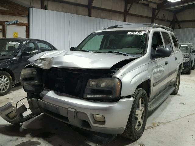 1GNET16S246194830 - 2004 CHEVROLET TRAILBLAZE SILVER photo 2