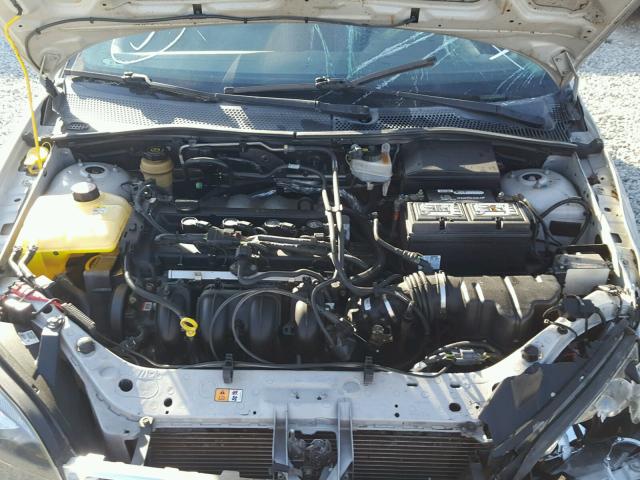 1FAHP34N95W194138 - 2005 FORD FOCUS ZX4 SILVER photo 7