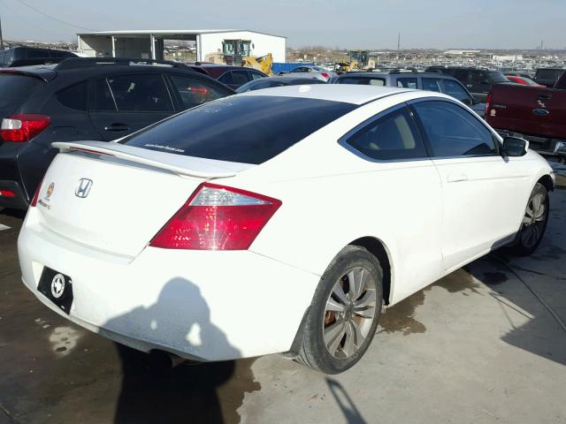 1HGCS12838A016913 - 2008 HONDA ACCORD EXL WHITE photo 4