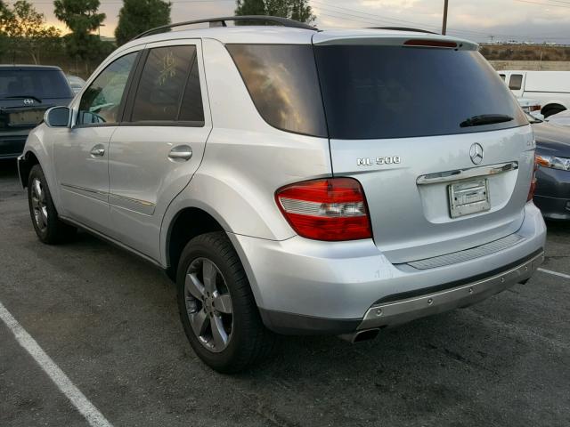 4JGBB75E56A147722 - 2006 MERCEDES-BENZ ML 500 SILVER photo 3