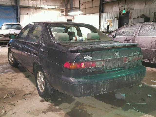 4T1BG28K6WU324833 - 1998 TOYOTA CAMRY CE BLACK photo 3