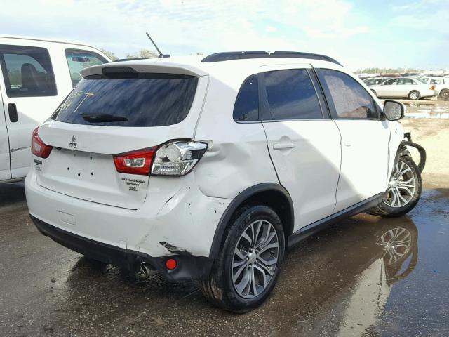 JA4AP4AW3GZ053382 - 2016 MITSUBISHI OUTLANDER WHITE photo 4