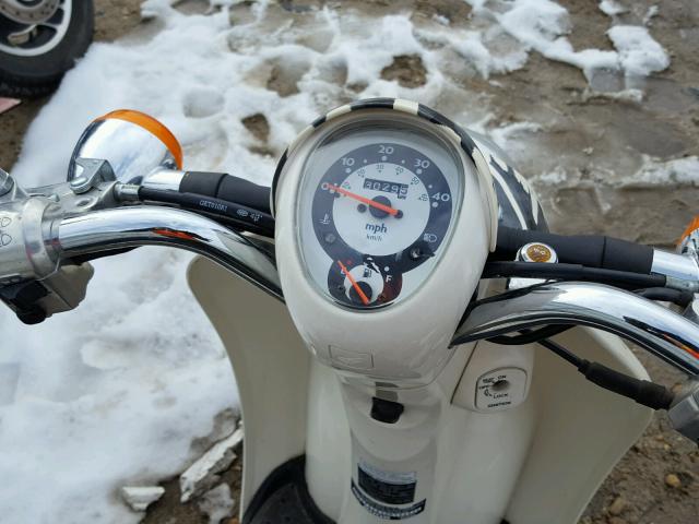 JH2AF60635K100820 - 2005 HONDA CH50 S CREAM photo 9