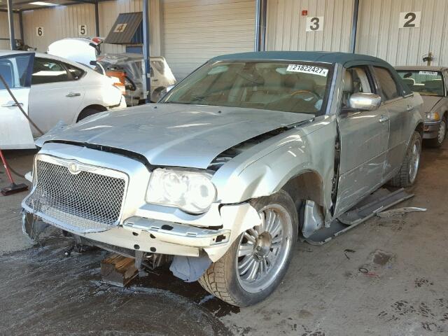 2C3LA63HU6H100400 - 2006 CHRYSLER 300C GREEN photo 2