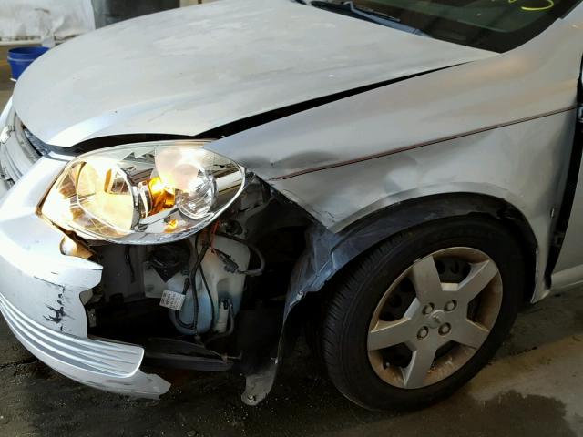 1G1AL58F487109400 - 2008 CHEVROLET COBALT LT SILVER photo 9