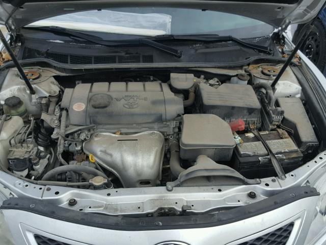 4T1BF3EK6BU121268 - 2011 TOYOTA CAMRY BASE SILVER photo 7