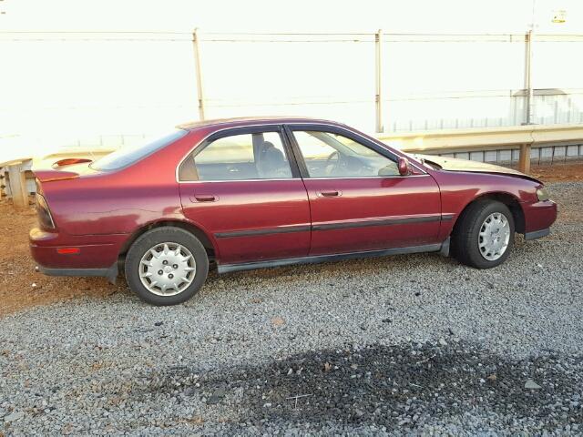 1HGCD5632RA070513 - 1994 HONDA ACCORD LX RED photo 10