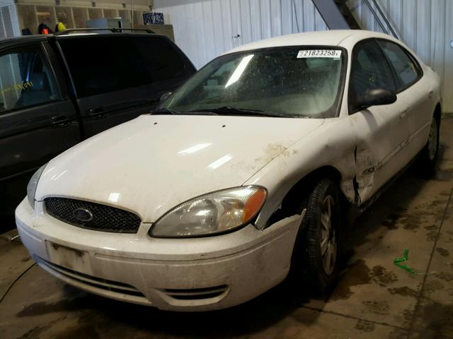 1FAFP53U15A289849 - 2005 FORD TAURUS SE WHITE photo 2