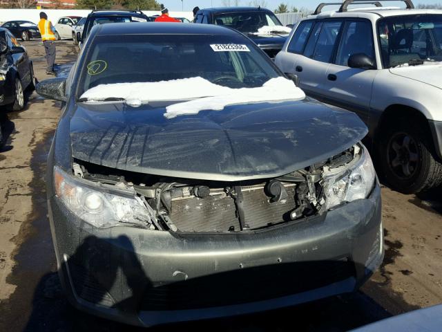 4T4BF1FK6CR249620 - 2012 TOYOTA CAMRY BASE SILVER photo 9