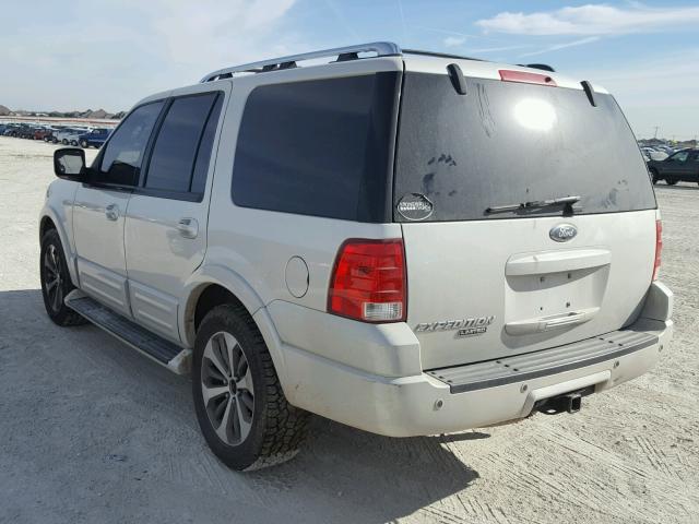 1FMFU19526LA35726 - 2006 FORD EXPEDITION WHITE photo 3