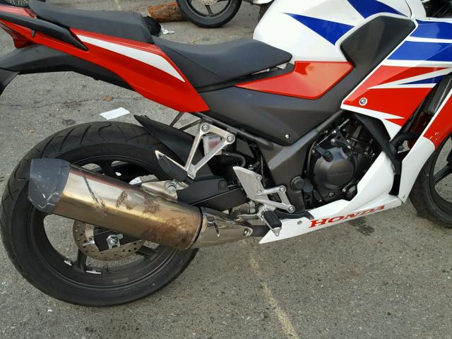 MLHNC5155F5100544 - 2015 HONDA CBR300 RA WHITE photo 9