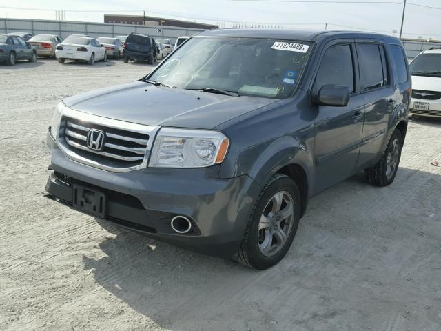 5FNYF3H49DB011354 - 2013 HONDA PILOT EX GRAY photo 2