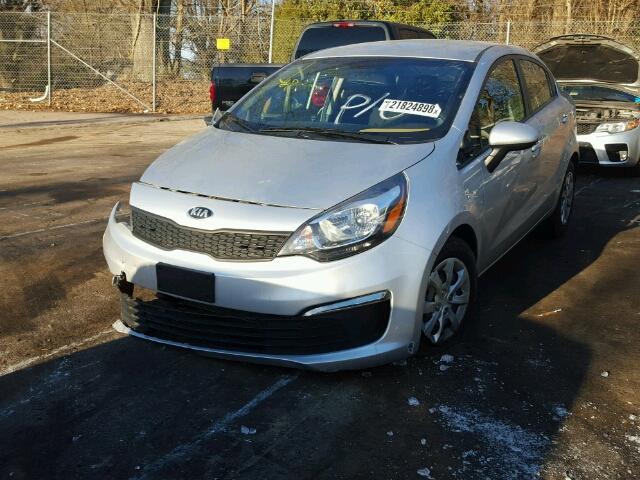 KNADM4A39G6532082 - 2016 KIA RIO LX Արծաթագույն լուսանկար 2