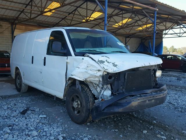 1GTEG15X331110150 - 2003 GMC SAVANA G15 WHITE photo 1